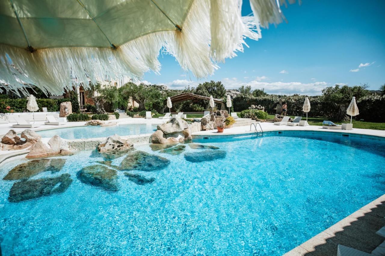 Hotel Pulicinu Baja Sardinia Exterior photo