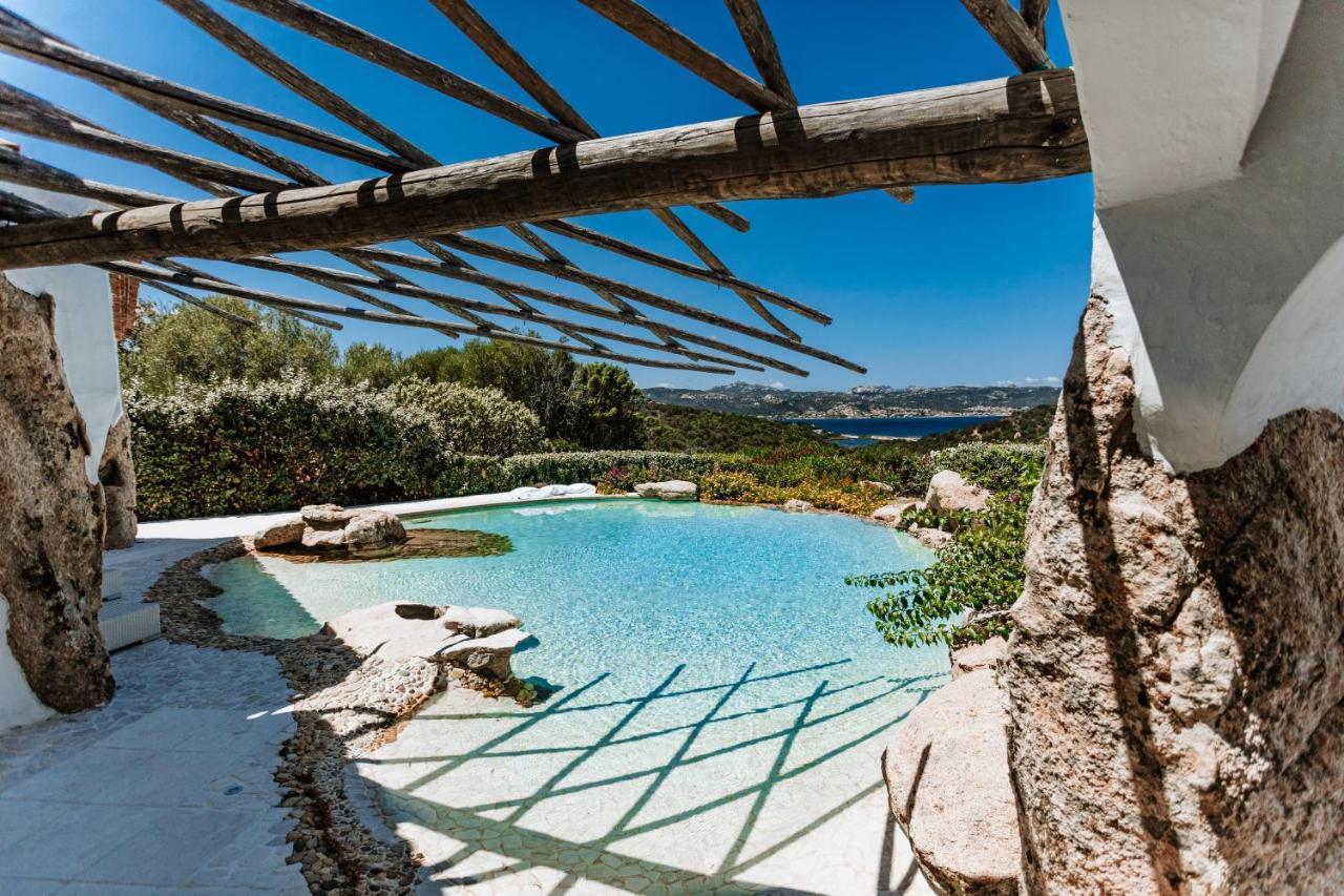 Hotel Pulicinu Baja Sardinia Exterior photo