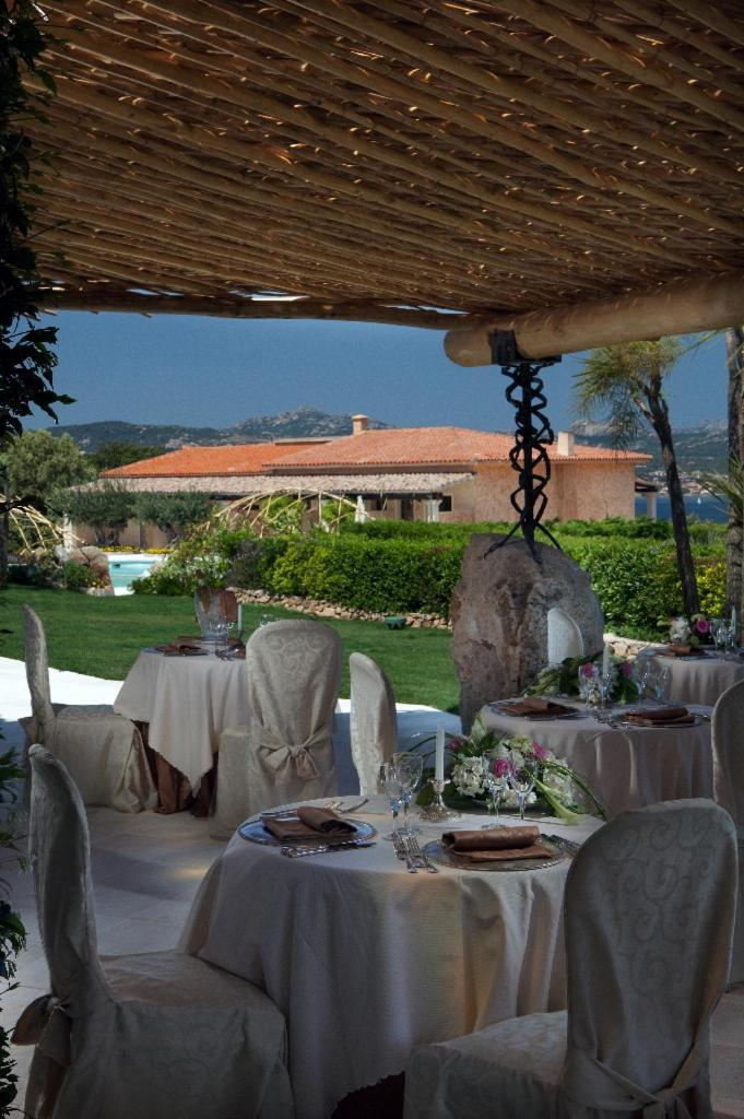 Hotel Pulicinu Baja Sardinia Exterior photo