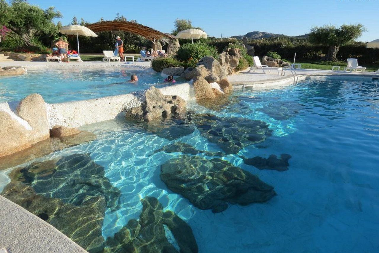 Hotel Pulicinu Baja Sardinia Exterior photo