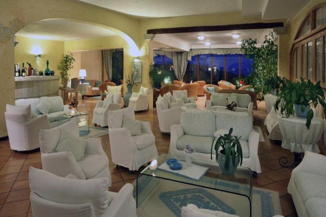 Hotel Pulicinu Baja Sardinia Exterior photo